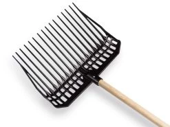 Allesruimer / Paardenvijgvork Kunststof Met Houten Steel 150cm -Tuingereedschap Verkoop paardenstalvork kunststof met steel 150 cm 1 827000